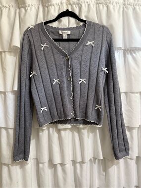 True Gray Cropped Scallop-Edge Bow Cardigan